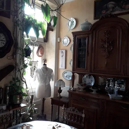 La Ganse Blanche Alojamento de Acomodação e Pequeno-almoço Usson-en-Forez